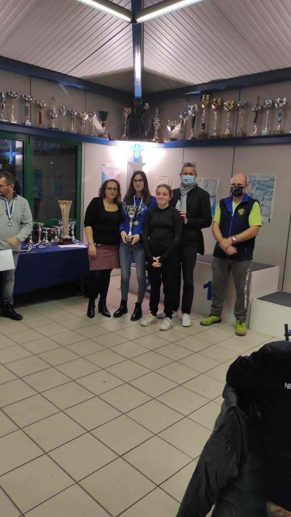 Remise de la coupe de l'EST Centrale gagnée à domicile par l'EST Tir